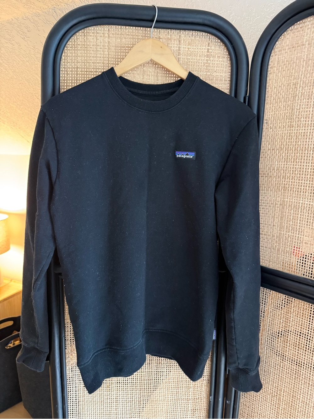 Patagonia Women’s Fleece Lined Black Crew XS